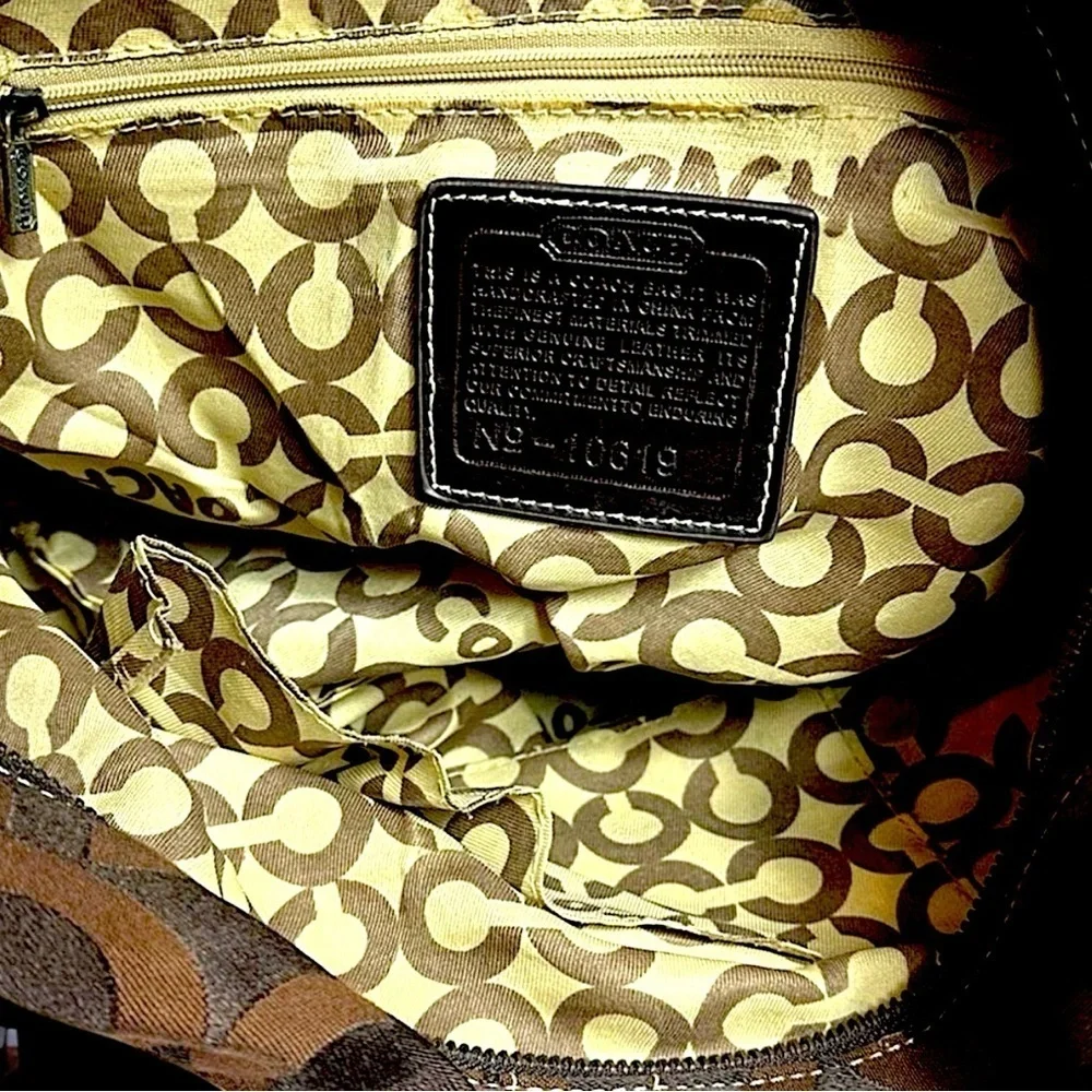 Vintage Signature Brown Shoulder Bag Gold Hardware Y2K - Picture 5 of 7